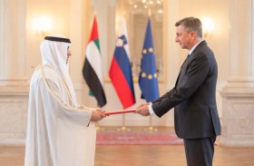 سفير الإمارات غير المقيم يقدم أوراق اعتماده إلى رئيس سلوفينيا 