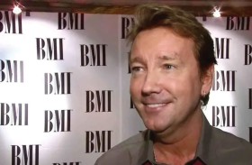 رحيل ملحن النجوم جون ريد عن 61 عامًا