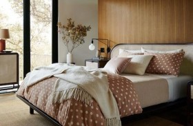 الأزواج الذين يتشاركون الفراش أقل عرضة للاكتئاب