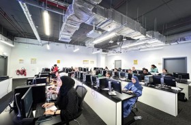 مخيم الحوسبة الصيفي في أميركية الشارقة يقدم تجربة غامرة للابتكار والإبداع لطلبة مدارس الثانوية في الدولة