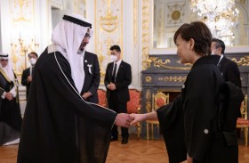 خالد بن محمد بن زايد يقدم واجب العزاء بوفاة شينزو آبي بقصر الضيافة في طوكيو