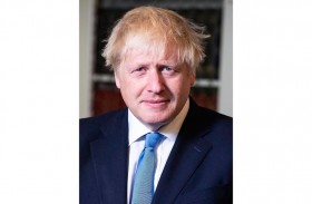 جونسون مصمم على الاستمرار رغم الهزيمة الانتخابية 