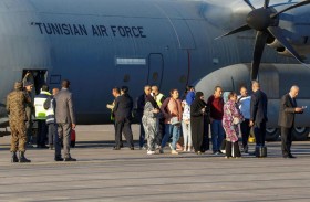 معارك مرعبة ورحلة إجلاء صعبة بعيون تونسيين عائدين من السودان