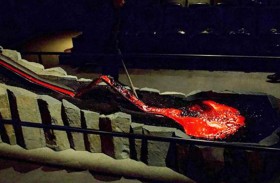 تجربة فريدة.. بركان يتدفق في قاعة سينما