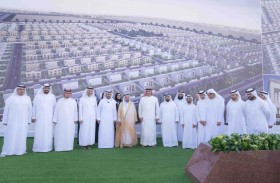 حاكم الشارقة يضع حجر أساس مجمعي القطينة 3 والشنوف 4 السكنيين ويعتمد قائمة مستحقي مجمع القطينة 1