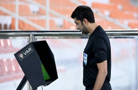 «فيفا» يمنح اتحاد الإمارات الموافقة النهائية لاستخدام تقنية الـ «VAR»