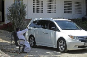 الاعتراف من داخل السيارة في أكابولكو 