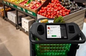 عربة ذكية تتيح الشراء دون دفع عند الصندوق