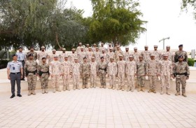 وفد من كلية القيادة والأركان المشتركة يزور شرطة أبوظبي 