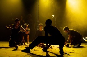 في واشنطن... أوبرا البنادق للتنديد بعنف الأسلحة 