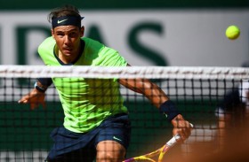 نادال يعاني للفوز بمباراته الأولى منذ شهرين 