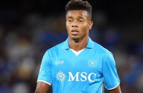 لاعب نابولي الجديد نيريس يتعرض للسرقة 