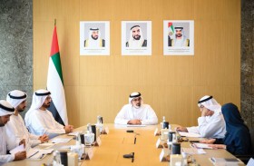 خالد بن محمد بن زايد يستعرض مستجدات مبادرات الطب الدقيق ويعتمد أولويات البحث والتطوير