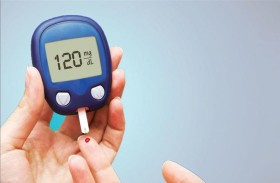 كيف يمكن أن يؤدي ارتفاع مستويات السكر في الدم إلى نزيف اللثة؟