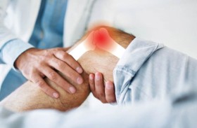 علاج واعد يخفف آلام الركبة دون جراحة أو أدوية