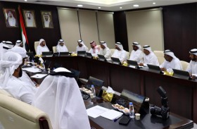 اجتماع تنسيقي بين مجلس ضاحية البستان ومجلس بلدي الذيد لتعزيز التعاون وتحسين الخدمات البلدية