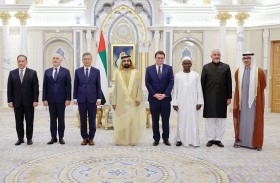 محمد بن راشد يتسلم أوراق اعتماد مجموعة من السفراء الجُدد المُعينين لدى الدولة