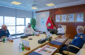 حمدان بن محمد يؤكد أهمية تطوير المنظومة الدفاعية للدولة