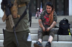 المتعصبون للبيض يقفون وراء غالبية الهجمات الإرهابية