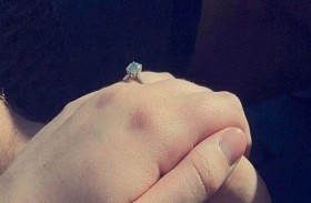 تطلق حملة بحث عن خاتمها 