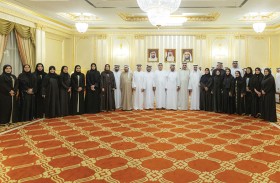 حاكم الفجيرة يستقبل وفد الوطني الاتحادي والمهنئين بشهر رمضان بحضور ولي عهده