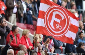 ناد يبيع النقانق هرباً من أزمته المالية