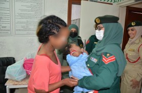 شرطة دبي تجمع نزيلة برضيعها وتمنحهما الرعاية الصحية اللازمة