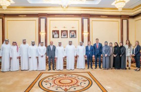 محمد الشرقي يستقبل اللجنة المنظمة لمونديال المبارزة للسيدات ويشيد بنتائجها