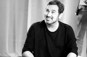 وفاة مغنٍ تركي على المسرح