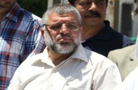 إسرائيل تفرج عن قيادي في حماس