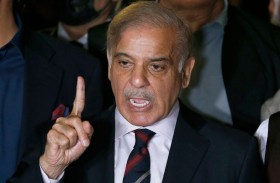 رئيس وزراء باكستان يتعهد بمواصلة دعم الكشميريين