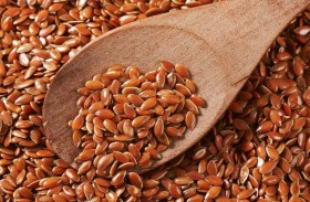 بذور الكتان مفيدة لتنظيف الأمعاء