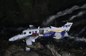 12 قتيلاً بينهم رضيع في تحطم طائرة صغيرة