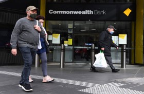 تمديد الإغلاق في ملبورن لوقف تجدد انتشار كوفيد 