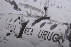 أكلنا لحم المتوفين.. ناج من تحطم طائرة يروي تجربته المرعبة