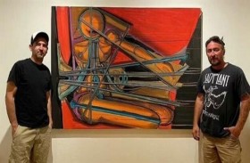 ميكانيكي يعثر على كنز في القمامة