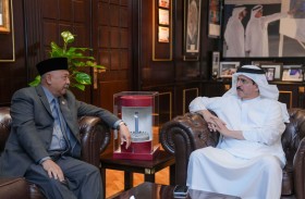 الطاير يُسلّط الضوء على أفضل ممارسات هيئة كهرباء ومياه دبي في الطاقة النظيفة