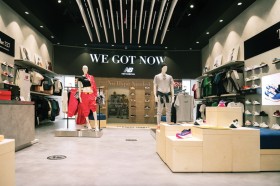 New Balance تفتتح متجراً رئيسياً جديداً لها في دبي مول
