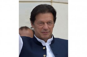 عمران خان.. نهاية مفاجئة لولاية نجم الكريكت السابق 