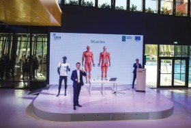 الجناح الألماني يعرض سروالاً ذكياً لعلاج مشاكل الركبتين وعظام الفخذ