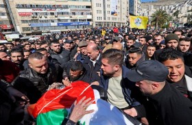 غارات إسرائيلية على غزة ومقتل فلسطيني في الضفة