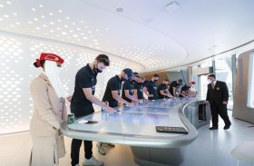 لاعبا الكريكت كيتون جينينغز وإيلي ثريلكيلد يدعمان المساواة بين الجنسين في الرياضة خلال زيارتهما إكسبو 2020 دبي