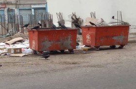 حاوية نفايات تودي بحياة طفلة 