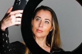 الخناق يضيق على مؤثري فرنسا.. ضرائب وعقود