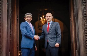 عبدالله بن زايد يلتقي في باريس وزير الخارجية الفرنسي ويبحثان تعزيز العلاقات الإستراتيجية