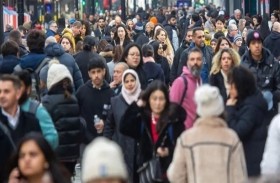 عمْر البَشر يزداد.. والفارق بين الجنسين يتقلص
