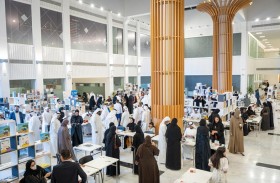 «معرض الكتاب الإماراتي» يختتم دورته الثانية بحفل توقيع يجمع أكثر من 150 كاتبا إماراتيا