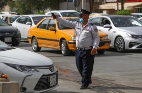 شلل في بغداد.. شوارع مغلقة وحواجز أمنية وأزمة سيارات