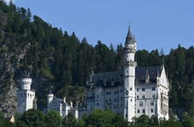 يعترف بجريمته الشنيعة قرب قلعة ألمانية شهيرة