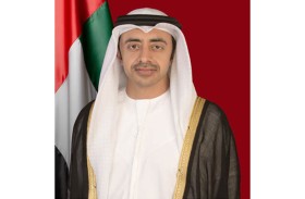 عبدالله بن زايد يرحب بإعلان فرنسا عزمها الاعتراف بدولة فلسطين ويؤكد التزام الإمارات الثابت بدعم حقوق شعبها المشروعة
